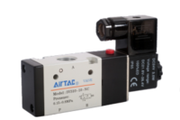 AIRTAC CONTROL VALVE, 3V3 SERIES, SINGLE SOLENOID&lt;BR&gt;3 WAY 2 POSITION N.C. 220 VAC, 1/4&quot;NPT, HARDWIRED